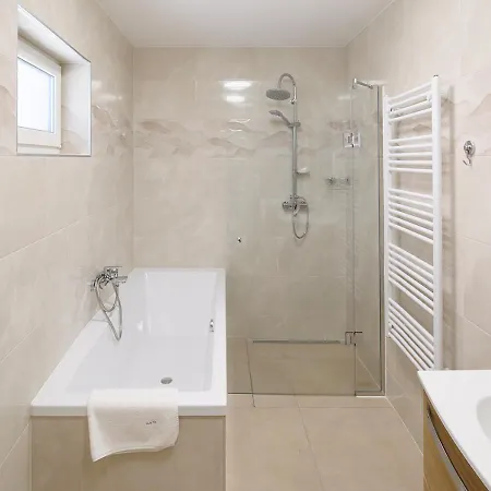 Ady 33 Premium Appartement Siófok