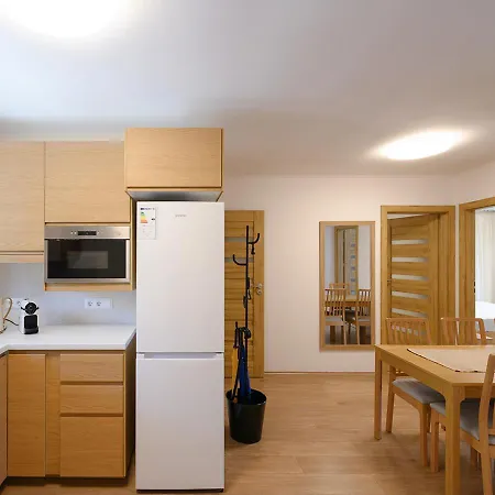 Ady 33 Premium * Siófok